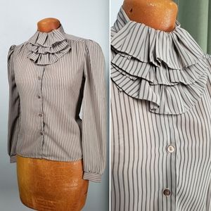 Vintage 70s Judy Banks ruffle collar blouse